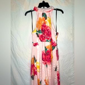 Floral adorable mid leg Dress